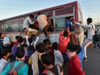 Corona Spreading: देशभरात कोरोना पसरवण्यात दिल्ली अव्वल, मुंबई दुसऱ्या स्थानावर; पाहा, टॉप-10 शहरांची यादी - Marathi News | CoronaVirus Delhi tops the list in terms of corona spreading these are the top 10 cities | Latest national Photos at Lokmat.com