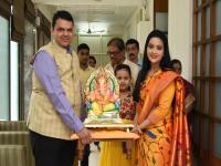 राजकीय नेत्यांच्या घरी गणपती बाप्पाचं आगमन - Marathi News | Arrival of Ganapati Bappa at the Political Leaders' House | Latest maharashtra Photos at Lokmat.com