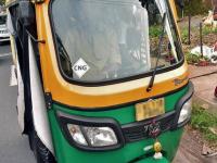 पेट्रोल और डीजल जितनी खतरनाक CNG, रिसर्च में चौकाने वाला खुलासा - | CNG produce harmful Nitrogen Oxide nanoparticles more than petrol, diesel pollution | Latest india Photos at Lokmatnews.in