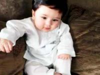 SEE PICS : ...पहा तैमूर अली खानचा नवाबी अंदाज!! - Marathi News | SEE PICS: ... See Taimur Ali Khan's new word !! | Latest filmy Photos at Lokmat.com