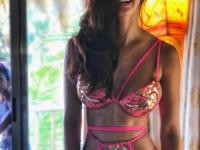 SEE HOT PIC : दिशा पटानीचा असा बोल्ड अंदाज तुम्ही कधी बघितला नसेल!! - Marathi News | SEE HOT PIC: You have never seen a bold prediction of Patni !! | Latest filmy Photos at Lokmat.com