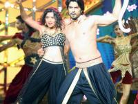 ‘झी टॅाकीजवर कॅामेडी अवॉर्ड्स’ची रंगत - Marathi News | 'Color of the Camedy Awards' on Zee Tabies | Latest filmy Photos at Lokmat.com
