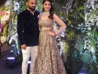 मुंबईतील रिसेप्शन सोहळ्यात अशा अंदाजात दिसले विरूष्का; क्रिकेट बॉलिवूड जगतातील मान्यवरांची हजेरी! - Marathi News | Such a contemporary look at Mumbai's reception festival; Bollywood celebrities attend Bollywood celebrities! | Latest filmy Photos at Lokmat.com