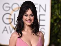 केटी पेरी ट्रम्प यांच्या विरोधात उतरणार रस्त्यावर - Marathi News | Katie Perry trumps on the road against the road | Latest filmy Photos at Lokmat.com