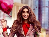 ​सोनम कपूरचे अवतरली डिजीटल स्टिकरवर - Marathi News | Sonam Kapoor's Depictional Digital Sticker | Latest filmy Photos at Lokmat.com