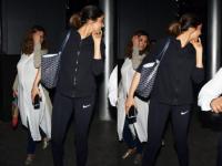 See Pics : मस्तानी दीपिका पादुकोण ‘मुड मुड के’ कोणाला बरं बघत असेल? - Marathi News | See Pics: Mastani Deepika Padukone looking at 'Mud Mud Ke'? | Latest filmy Photos at Lokmat.com