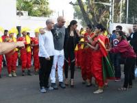 ​विन डिझेल मुंबईत; विमानतळावर मराठमोळे स्वागत... - Marathi News | Vin Diesel in Mumbai; Welcome to the airport at the airport ... | Latest filmy Photos at Lokmat.com