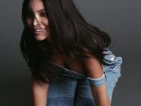 कॅमिलाचा फिगर किमसारखा - Marathi News | Camilla's figure like Kim | Latest filmy Photos at Lokmat.com