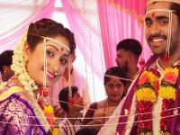 pallavi patil and sangram samel wedding - Marathi News | pallavi patil and sangram samel wedding | Latest filmy Photos at Lokmat.com
