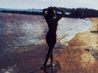 Photo Viral : बिकिनी पोज देताना बघावयास मिळाली प्रियंका चोपडा! - Marathi News | Photo Viral: Priyanka Chopra gets bikini poses! | Latest filmy Photos at Lokmat.com