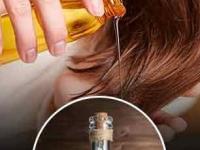 पाहा केसांना खोबरेल तेल लावण्याची योग्य पद्धत, ‘असं’ लावा आणि केस होतील रेशमासारखे मुलायम - Marathi News | Best way to apply coconut oil on hair | Latest sakhi Photos at Lokmat.com