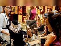 सोने पुन्हा महागणार? अमेरिका-ब्रिटनने रशियाचे सोने घेण्यास दिला नकार - Marathi News | Will gold price up again US-Britain refuse to accept Russian gold | Latest business Photos at Lokmat.com
