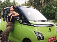 230 km रेंज अन् दमदार फिचर्स; देशातील सर्वात स्वस्त EV आता आणखी स्वस्त झाली..! पाहा - Marathi News | MG Comet EV: 230 km range and powerful features; The cheapest EV in the country has now become even cheaper..! | Latest auto Photos at Lokmat.com