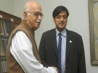 शशी थरूर यांनी अडवाणींचे कौतुक केले, नेहरू आणि इंदिरा गांधींबद्दल धक्कादायक विधान केले - Marathi News | Shashi Tharoor praises Advani, makes shocking statement about Nehru and Indira Gandhi | Latest national News at Lokmat.com शशी थरूर यांनी अडवाणींचे कौतुक केले, नेहरू आणि इंदिरा गांधींबद्दल धक्कादायक विधान केले - Marathi News | Shashi Tharoor praises Advani, makes shocking statement about Nehru and Indira Gandhi | Latest national News at Lokmat.com