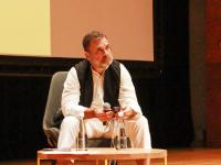 “भारतात राहणाऱ्या विरोधी पक्षनेत्याची देशाला गरज”; राहुल गांधींचे परदेश दौरे अन् भाजपाची टीका - Marathi News | bjp mp tejasvi surya says rahul gandhi non resident indian politician india deserves an indian resident leader of the opposition who really cares about this country | Latest national News at Lokmat.com