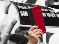 विशेष लेख: व्हेंटिलेटरवर ठेवलेली ‘राज्यघटना’ समजून घेताना... - Marathi News | Special Article: Understanding the 'Constitution' placed on a ventilator... | Latest editorial News at Lokmat.com