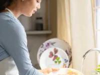 झटपट स्वयंपाक करण्याच्या ५ ट्रिक्स, सकाळची घाई असो की रात्री दमल्यानंतरचा स्वयंपाक-पदार्थ करा पटपट - Marathi News | quick cooking tricks for busy mornings easy dinner ideas after a long day time saving cooking tips for working women fast cooking hacks for Indian kitchen how to cook quickly after office simple cooking tricks to save time | Latest sakhi Photos at Lokmat.com