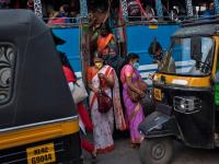 Corona Lockdown: सावध व्हा! लॉकडाऊन संपल्यावर रिक्षा, टॅक्सी, बसमध्ये ही चूक करू नका; नाहीतर... - Marathi News | Lockdown News: Don't make this mistake in rickshaw, taxi bus after lockdown travel; Otherwise corona will catch you | Latest health Photos at Lokmat.com