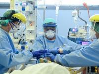 CoronaVirus News : कोरोना रुग्णांवर आता 'हे' औषध वापरणार, आरोग्य मंत्रालयाचा निर्णय - Marathi News | CoronaVirus News: Corona will now use Dexamethasone drug on patients, a big decision of the Ministry of Health | Latest national Photos at Lokmat.com