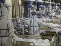 CoronaVirus News: गंभीर इशारा! पारा घसरणार तसा कोरोना धुमाकूळ घालणार - Marathi News | CoronaVirus Spread May Spike In Monsoon Winter With Fall In Temperatures says Iit Aiims Study | Latest national Photos at Lokmat.com