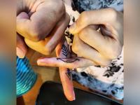 कपल्ससाठी मॅचिंग Tattoo च्या एकपेक्षा एक आयडिया! - Marathi News | Matching tattoo ideas for couple | Latest social-viral Photos at Lokmat.com