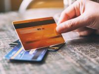 How RBI's New Credit Card Regulations Affect Your Limit and Credit Score - News | How RBI's New Credit Card Regulations Affect Your Limit and Credit Score | Latest business Photos at Lokmattimes.com