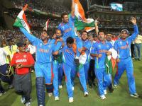 2 एप्रिल 2011: धोनीचा 'हेलिकॉप्टर शॉट' अन् अंगावर शहारे आणणारा क्षण - Marathi News | April 2, 2011: The shot that made millions of Indian dreams come true, India lifted their second one day cricket world cup on this day | Latest cricket Photos at Lokmat.com