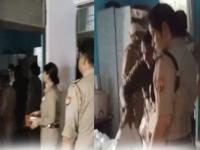 संबंध बनवण्यासाठी ब्लॅकमेल करायचा, विवाहितेने युवकाला कायमचा संपवला; अत्यंत क्रूरपणे केली हत्या - Marathi News | In Agra, a married woman murdered a youth who was harassing her; police have arrested her | Latest crime News at Lokmat.com