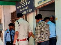 नातूच झाला काळ! स्वतःच्या हाताने संपवलं आजी-आजोबांचं आयुष्य; आजीच्या एका खुणेने पकडला गेला - Marathi News | Grandson became a time! He ended the lives of his grandparents with his own hands; He was caught by a trace from his grandmother | Latest crime News at Lokmat.com