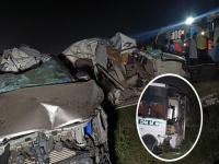 तामिळनाडू हादरलं! कडलूरमध्ये भीषण अपघात; भरधाव बसने दोन कारना चिरडले, ९ जणांचा मृत्यू - Marathi News | Tamil Nadu shaken! Horrific accident in Cuddalore; Speeding bus crushes two cars, 9 dead | Latest national News at Lokmat.com