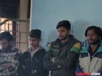 २६.६६ कोटींचा गंडा! बनावट स्टॉक स्कीमच्या जाळ्यात फसला व्यापारी; बँक कर्मचाऱ्यासह ७ जण अटकेत - Marathi News | Rajkot businessman duped of Rs 26 crores by falling into the trap of a fake stock market scheme 7 accused including a bank employee arrested | Latest crime News at Lokmat.com २६.६६ कोटींचा गंडा! बनावट स्टॉक स्कीमच्या जाळ्यात फसला व्यापारी; बँक कर्मचाऱ्यासह ७ जण अटकेत - Marathi News | Rajkot businessman duped of Rs 26 crores by falling into the trap of a fake stock market scheme 7 accused including a bank employee arrested | Latest crime News at Lokmat.com