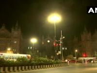 EarthHour : रोज विद्युत रोषणाईने उजळणारे सीएसएमटी आज तासभरासाठी 'अंधारात' - Marathi News | EarthHour: CSMT, India gate Observed 59 minutes EarthHour | Latest mumbai Photos at Lokmat.com