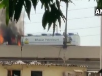 गोरेगावात भारत पेट्रोलियमच्या टँकरला आग