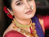 सणासुदीला घाला १० प्रकारचे पारंपरिक दागिने! काठाच्या-खणाच्या साडीवर शोभून दिसेल,अस्सल मराठमोळा साज - Marathi News | traditional maharashtrain jewellery bride festival look which jewellery suit in khanachi saree marathmola saaj | Latest sakhi Photos at Lokmat.com