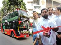 ठाण्यातील पहिल्या इलेक्ट्रिक डबल डेकर बसचे उपमुख्यमंत्री एकनाथ शिंदे यांच्या हस्ते लोकार्पण - Marathi News | deputy cm eknath shinde inaugurated the first electric double decker bus in thane | Latest thane News at Lokmat.com