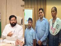लहानग्या विराटला गंभीर आजार, DCM शिंदे मदतीला धावले; विनामूल्य शस्त्रक्रिया करून दिला दिलासा - Marathi News | little virat bhosale was seriously ill deputy cm eknath shinde rushed to help provided relief by performing free surgery | Latest maharashtra News at Lokmat.com लहानग्या विराटला गंभीर आजार, DCM शिंदे मदतीला धावले; विनामूल्य शस्त्रक्रिया करून दिला दिलासा - Marathi News | little virat bhosale was seriously ill deputy cm eknath shinde rushed to help provided relief by performing free surgery | Latest maharashtra News at Lokmat.com