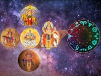 ५ ग्रहांचे गोचर: ५ राशी लकी, डिसेंबर जाईल दणक्यात, कमाई वाढेल; ४ राशींनी राहावे सावधान! - Marathi News | 5 graha gochar in december 2023 these 5 lucky zodiac signs gets success money career business and 4 zodiac signs may face problems in planet transit december 2023 | Latest bhakti Photos at Lokmat.com