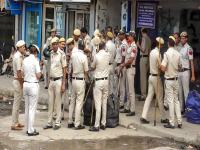 कोर्टाची टीम दरवाजावर, आत आईसह दोन मुलांचे मृतदेह; घर जप्त होण्याच्या भीतीने कुटुंबाचा सामूहिक अंत. - Marathi News | Tragedy in Delhi Three Family Members Found dead in Home Depression and Financial Distress Suspected | Latest crime News at Lokmat.com कोर्टाची टीम दरवाजावर, आत आईसह दोन मुलांचे मृतदेह; घर जप्त होण्याच्या भीतीने कुटुंबाचा सामूहिक अंत. - Marathi News | Tragedy in Delhi Three Family Members Found dead in Home Depression and Financial Distress Suspected | Latest crime News at Lokmat.com