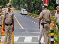 Jaish-e-Mohammed Aerrorists Arrested : दिल्ली हादरवण्याचा 'टॉय कार' कट उधळला! जैश-ए-मोहम्मदच्या दोन दहशतवाद्यांना अटक - Marathi News | Jaish-e-Mohammed Aerrorists Arrested 'Toy car' plot to rock Delhi foiled Two Jaish-e-Mohammed terrorists arrested | Latest national News at Lokmat.com Jaish-e-Mohammed Aerrorists Arrested : दिल्ली हादरवण्याचा 'टॉय कार' कट उधळला! जैश-ए-मोहम्मदच्या दोन दहशतवाद्यांना अटक - Marathi News | Jaish-e-Mohammed Aerrorists Arrested 'Toy car' plot to rock Delhi foiled Two Jaish-e-Mohammed terrorists arrested | Latest national News at Lokmat.com