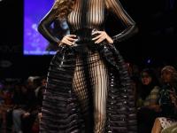 Sushmita Sen Heart Attack : एखाद्या दिवशी मला काही झालं तर? कायम हिमतीने जगणाऱ्या सुश्मिता सेनला असं का वाटत होतं? - Marathi News | Sushmita Sen suffers a heart attack, gets angioplasty, thanks people for 'timely aid & constructive action' | Latest sakhi Photos at Lokmat.com