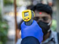 कोरोना पाठ सोडेना! बरा होतोय पण दोन महिन्यांनंतर दिसताहेत ही गंभीर लक्षणे - Marathi News | corona patient recovering but after two months these severe symptoms appear | Latest international Photos at Lokmat.com