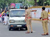 ड्रायव्हिंग लायसनचे नुतनीकरण केले नाही तर काय होईल? - Marathi News | What happens if a driving license is not renewed? | Latest auto Photos at Lokmat.com