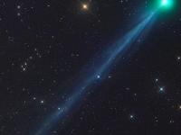 अवकाशप्रेमींसाठी पर्वणी! आकाशात दिसणार नयनरम्य आतषबाजी - Marathi News | truth comet swan bright show 11 million mile long tail vrd | Latest national Photos at Lokmat.com