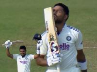 IND vs SA : सलग दोन सेंच्युरीसह 'या' पठ्ठ्यानं वाढवलं गिल-गंभीर जोडीचं टेन्शन; कारण... - Marathi News | IND vs SA Dhuruv Jurel Scored Hundred In Both Innings For India A Ahead South Africa Test | Latest cricket News at Lokmat.com IND vs SA : सलग दोन सेंच्युरीसह 'या' पठ्ठ्यानं वाढवलं गिल-गंभीर जोडीचं टेन्शन; कारण... - Marathi News | IND vs SA Dhuruv Jurel Scored Hundred In Both Innings For India A Ahead South Africa Test | Latest cricket News at Lokmat.com