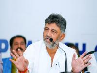 कर्नाटकच्या राजकारणात खळबळ! "सर्व १४० आमदार माझ्यासोबत", डी. के. शिवकुमार यांचे थेट विधान - Marathi News | Karnataka politics in turmoil and "All 140 of my MLAs are with me," D.K. Shivakumar's direct statement | Latest national News at Lokmat.com