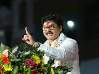 आता तरी आपली लायकी ओळखावी; परळीतील विजयानंतर धनंजय मुंडेंची खा. सोनवणेंवर टीका - Marathi News | Beed Nagar Parishad Election 2025: Opposition should recognize their worth now; Dhananjay Munde's counterattack after Mahayuti's victory | Latest beed News at Lokmat.com