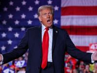 Donald Trump: "खूप मोठी किंमत मोजावी लागेल" व्हाईट हाऊस जवळील गोळीबारानंतर डोनाल्ड ट्रम्प संतापले! - Marathi News | Donald Trump Issues Stern Warning After Shooting Near White House | Latest international News at Lokmat.com Donald Trump: "खूप मोठी किंमत मोजावी लागेल" व्हाईट हाऊस जवळील गोळीबारानंतर डोनाल्ड ट्रम्प संतापले! - Marathi News | Donald Trump Issues Stern Warning After Shooting Near White House | Latest international News at Lokmat.com