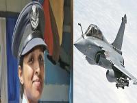 लय भारी! या महिलेनं रचला इतिहास; राफेलच्या पहिल्या फायटर पायटल होण्याचा मिळवला मान - Marathi News | History made this woman got the honor of being raphaels first fighter pilot | Latest national Photos at Lokmat.com