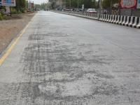 अकोल्यातील दर्जेदार (?) रस्त्यांचे पितळ उघड! - Marathi News | Quality Of °roads in AKOLA exposed | Latest akola Photos at Lokmat.com