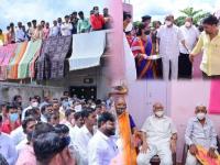 Sharad Pawar : 'हे' फोटोच सांगतात, पवारांनी निलेश लंकेंचं 'वजन' वाढवलं - Marathi News | Sharad Pawar : This is what the photo says, Nilesh Lanke become special person of Sharad Pawar | Latest ahilyanagar Photos at Lokmat.com